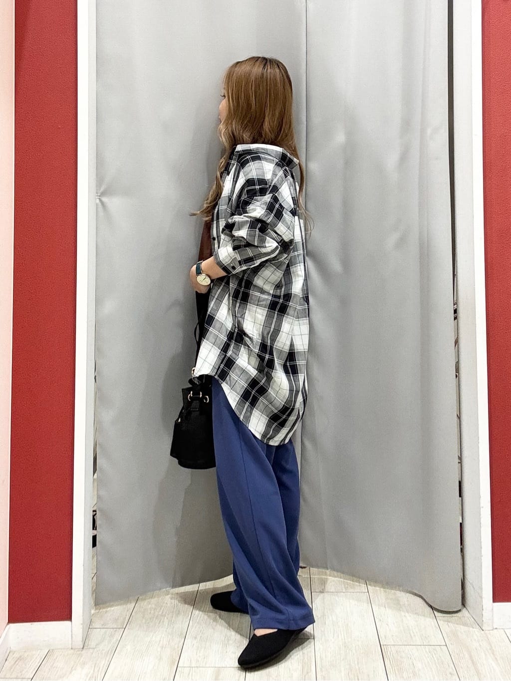 shioさんの「SHOO･LA･RUE｜【S-LL/汗ジミ軽減/ひんやり/UV】インせず着られる フレンチスリーブTシャツ」を使ったコーディネート