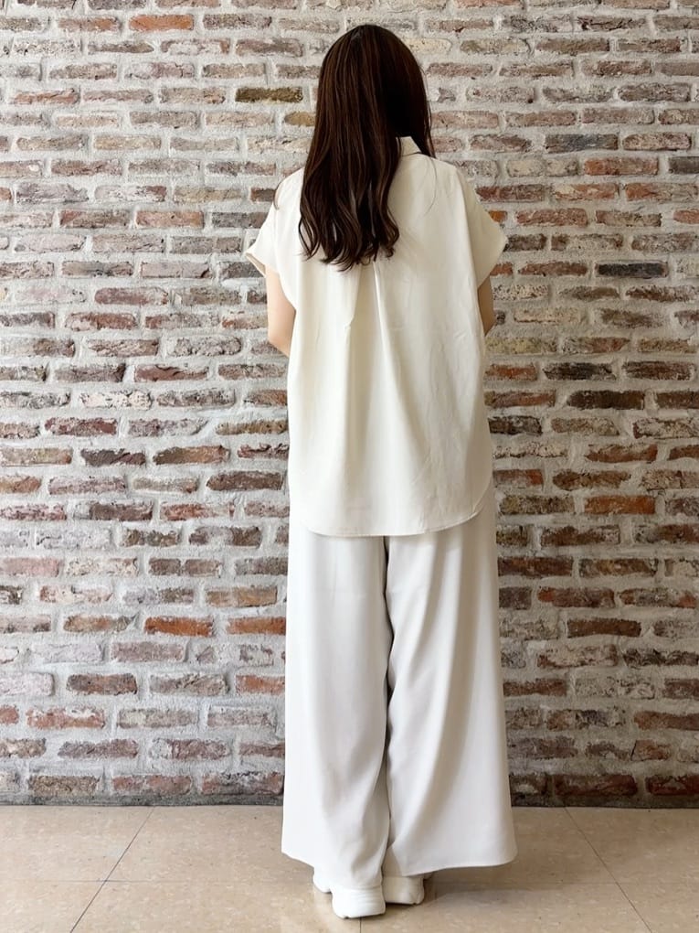 tokiさんの「THE SHOP TK｜コットンライクブラウス【接触冷感/洗濯機OK/UV/セットアップ可】」を使ったコーディネート
