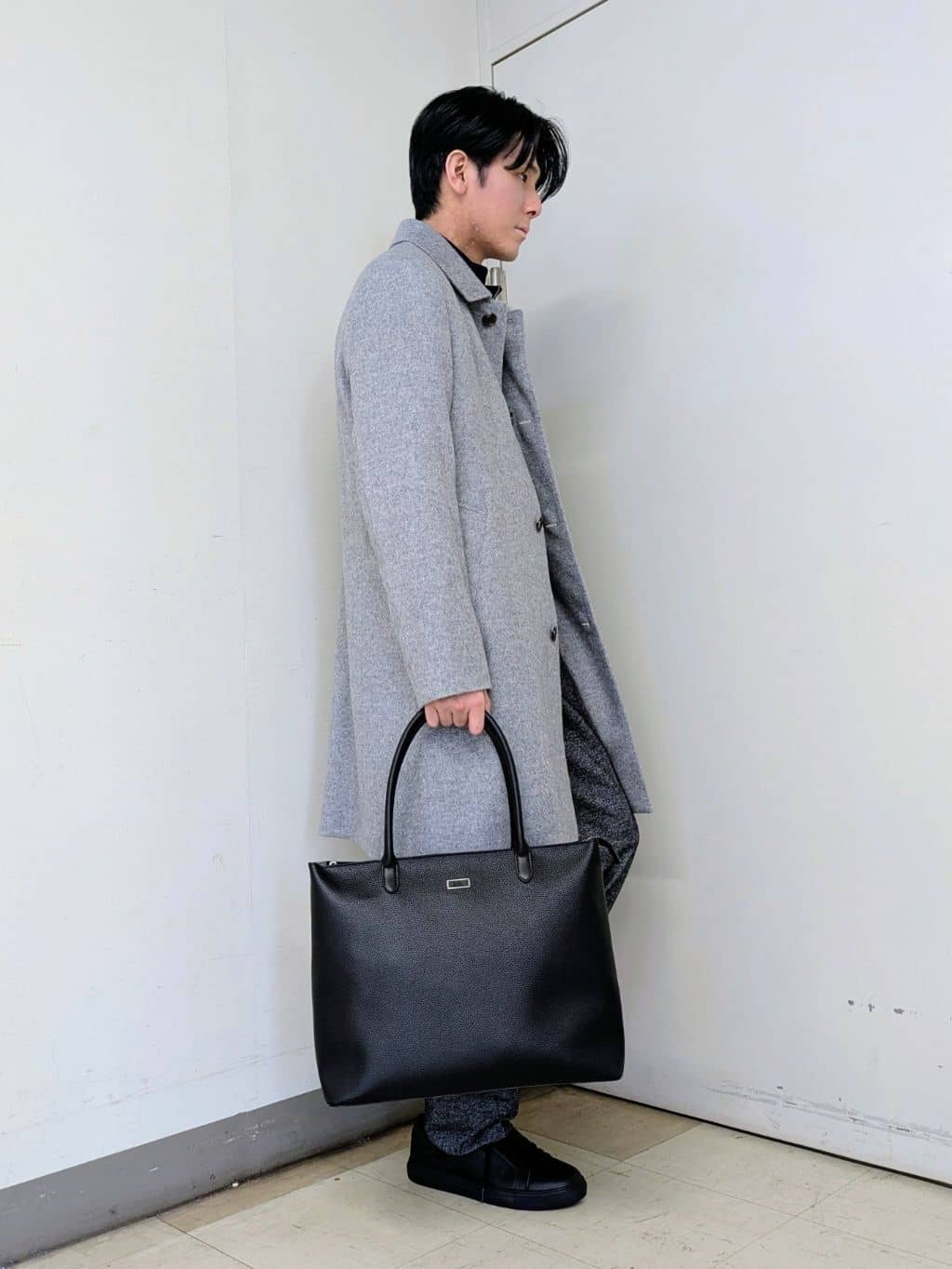 ryoさんの「TAKEO KIKUCHI｜カシミヤブレンド ビーバー調ステンカラーコート」を使ったコーディネート