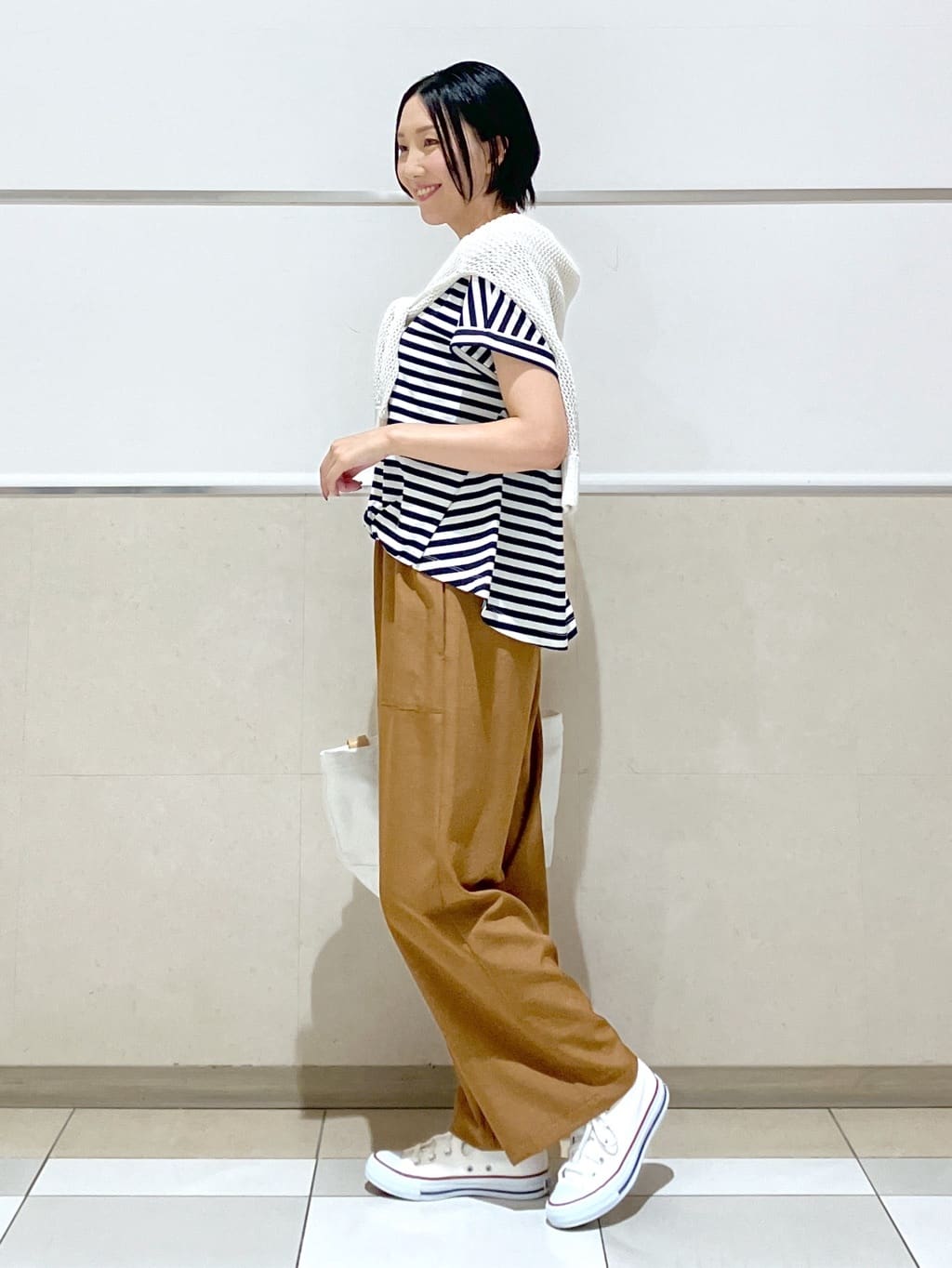 eriko さんの「Dessin｜【二の腕カバー／UVカット】ロールアップスリーブ裾ギャザーカットソー」を使ったコーディネート