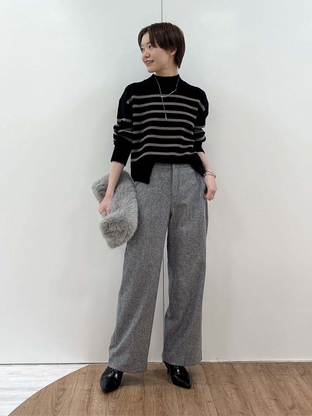kanaeさんの「INDIVI｜【名品／撥水／抗菌防臭】ロング丈リサイクルダウンコート」を使ったコーディネート