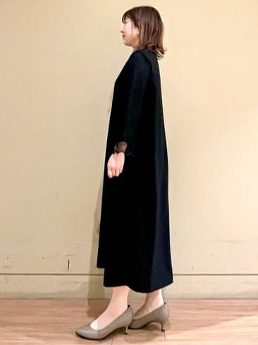 Juneさんの「UNTITLED｜◆【フォーマルドレス/セレモニー/オケージョン】袖レース サックワンピース」を使ったコーディネート