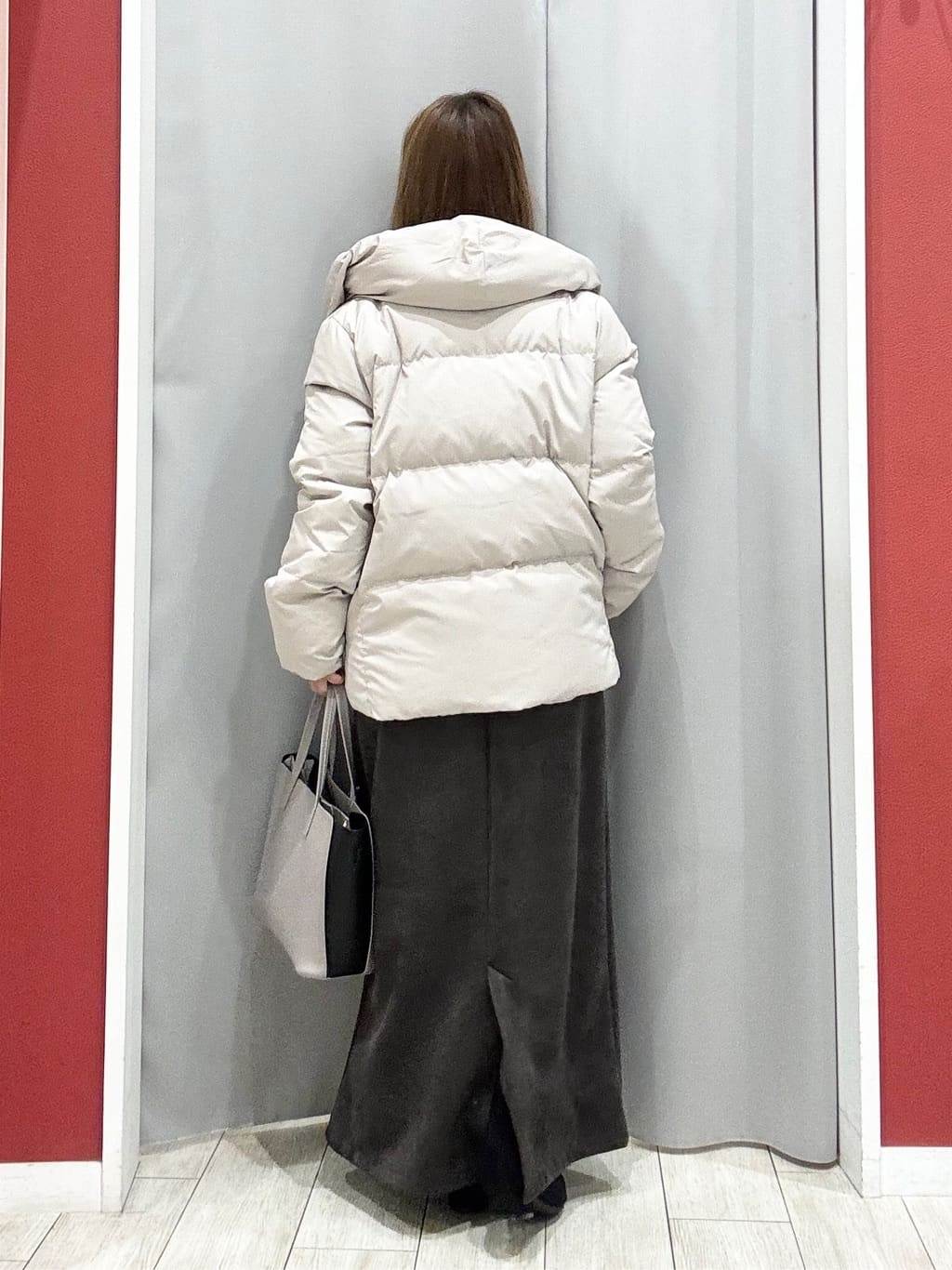 shioさんの「SHOO･LA･RUE｜【撥水/洗える】ショートフーディーダウン」を使ったコーディネート