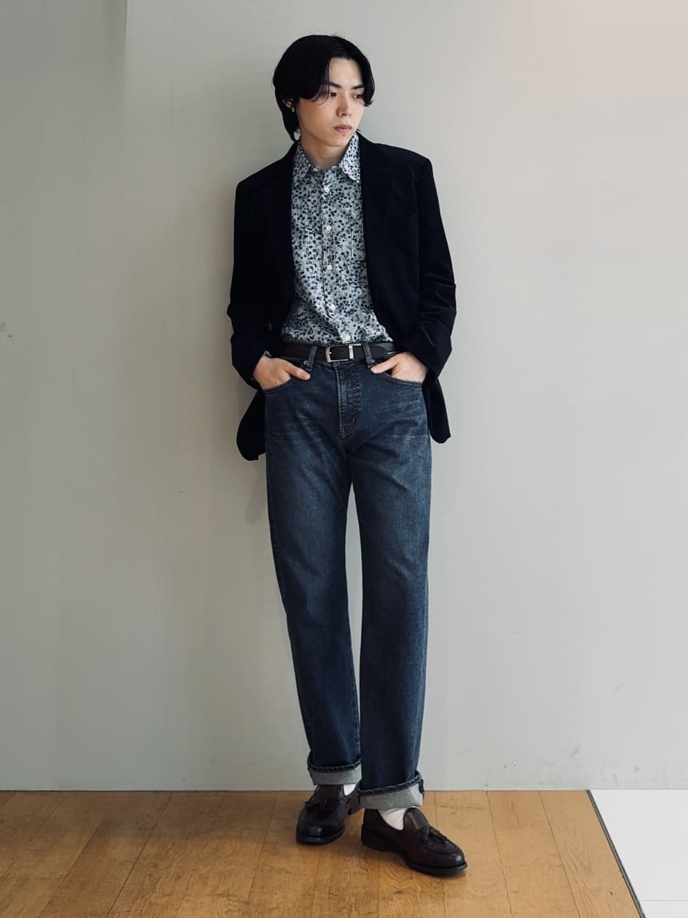 Tightさんの「TAKEO KIKUCHI｜【Sサイズ～】ストレッチコーデュロイ ジャケット」を使ったコーディネート