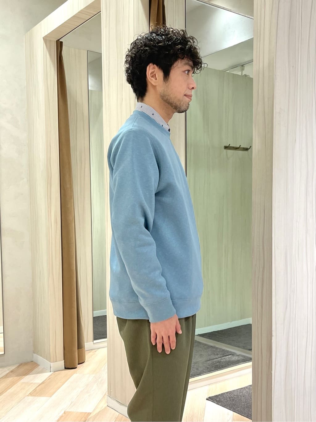 URAさんの「TAKEO KIKUCHI｜ハットモチーフ ジャカード ストライプ シャツ」を使ったコーディネート