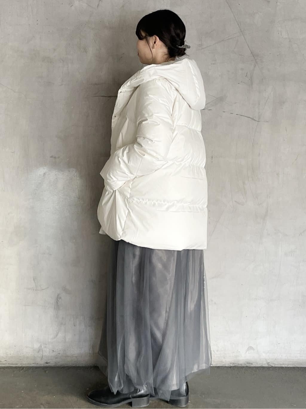 tomokoさんの「OPAQUE.CLIP｜リラクシークルーネックニット【洗濯機OK】」を使ったコーディネート