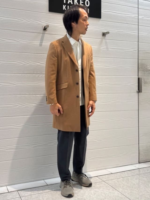 井出恭輔さんの「TAKEO KIKUCHI｜ウールカシミヤブレンド チェスターコート」を使ったコーディネート