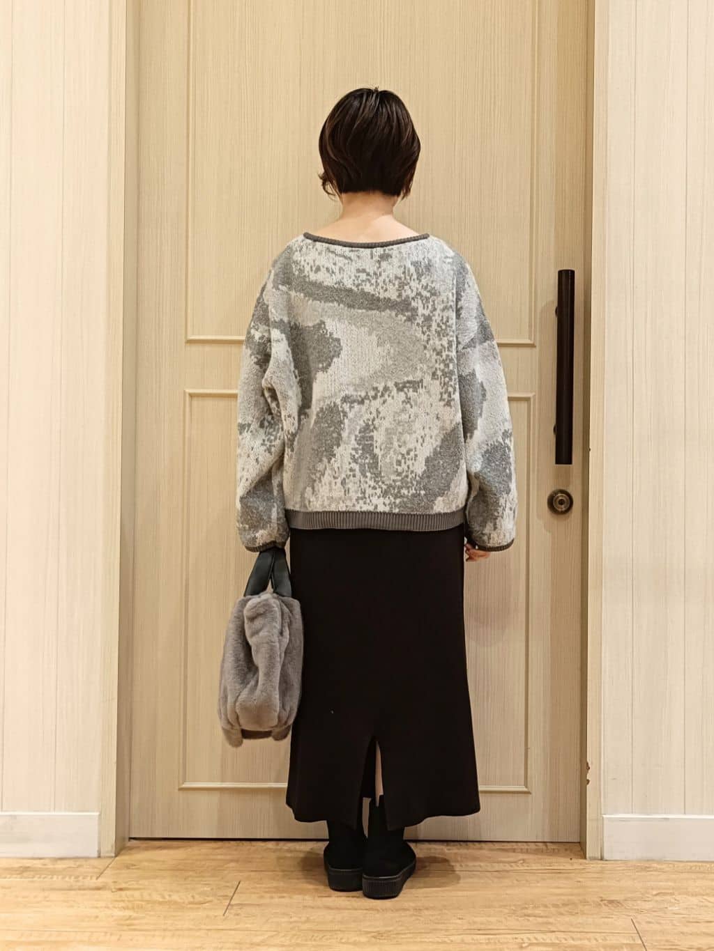 manikoさんの「SHOO･LA･RUE｜ファー2層2WAYトートバッグ」を使ったコーディネート