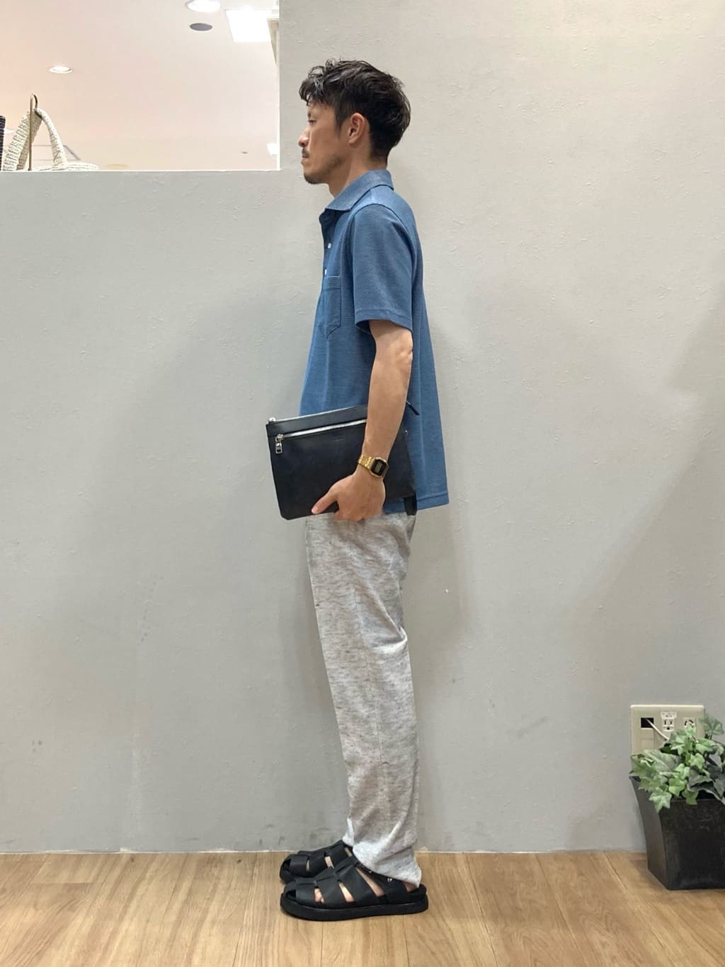 シュンさんの「TAKEO KIKUCHI｜【抗菌防臭／9色5サイズ展開】ハニカムメランジ ポロシャツ」を使ったコーディネート