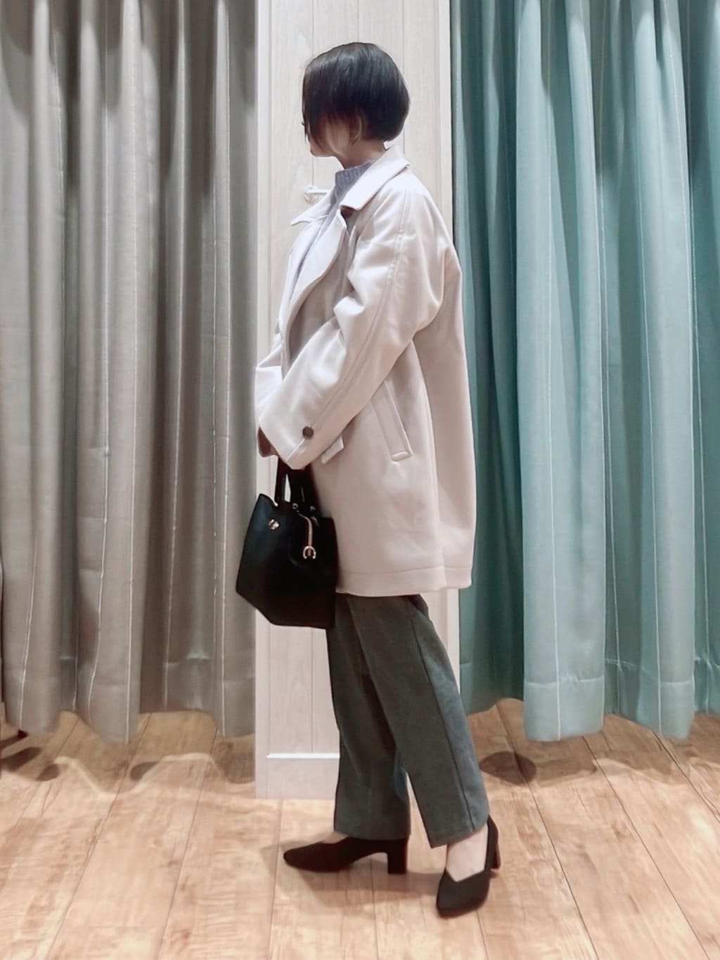 aaamiさんの「SHOO･LA･RUE｜【洗濯機可/S-LL】美脚見え あったか裏起毛 テーパードパンツ」を使ったコーディネート