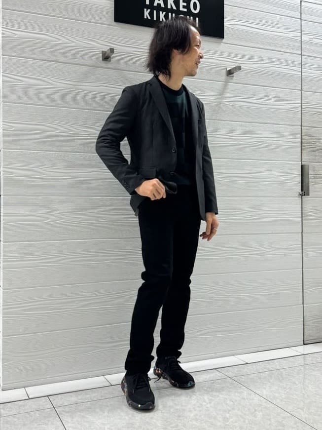 井出恭輔さんの「TAKEO KIKUCHI｜【Sサイズ～】ストレッチ デニム パンツ」を使ったコーディネート
