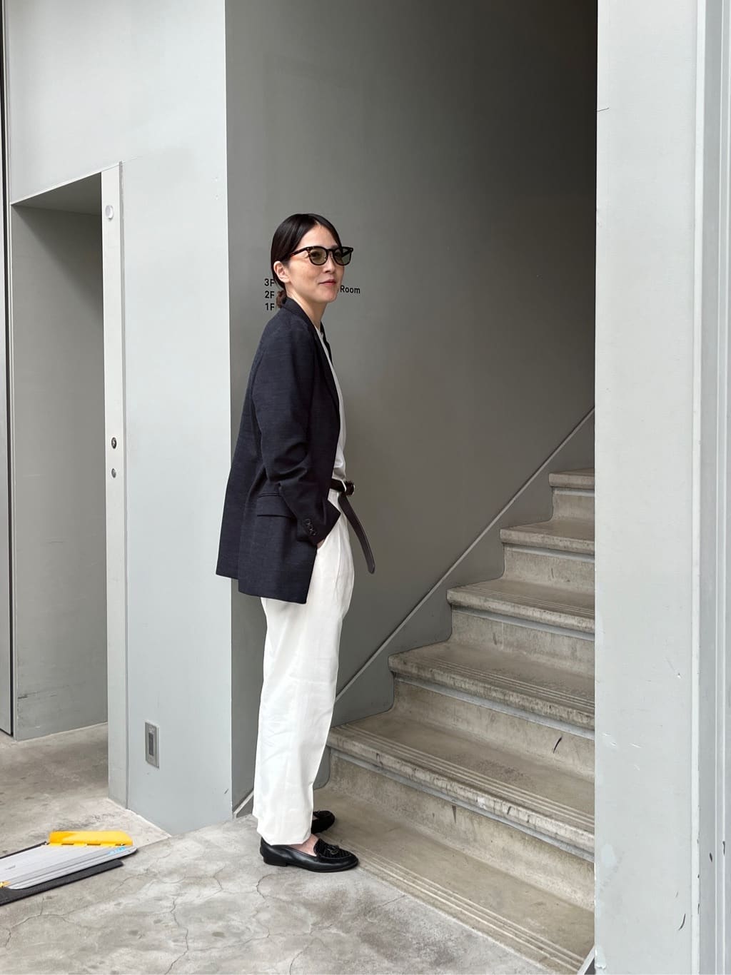 神野（jinno）さんの「TAKEO KIKUCHI｜【尾州織】リネンブレンド メッシュ ジャケット」を使ったコーディネート