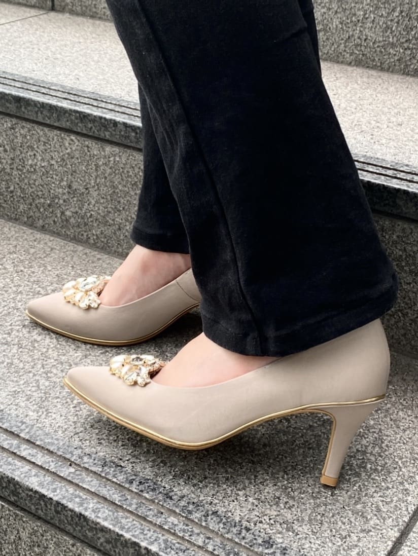 まっきーさんの「ESPERANZA｜12時間パンプスNeo「約7.5cmヒール」」を使ったコーディネート