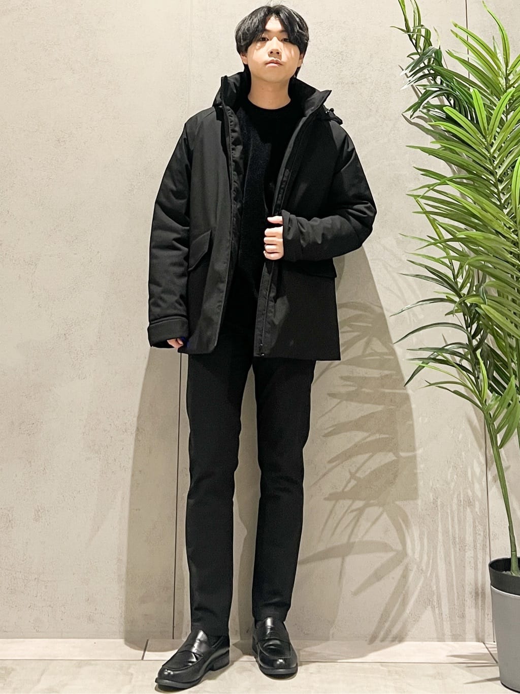 SHI-MAさんの「THE SHOP TK｜【軽くて、暖かい】SORONA／ソロナ 中綿ブルゾン 防風/軽量/洗濯機OK/フード脱着可」を使ったコーディネート