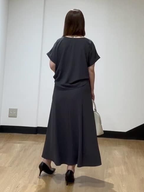 MIKIKOさんの「UNTITLED｜◆【セットアップ可/接触冷感/イージーケア】リラクミスト　2WAYブラウス」を使ったコーディネート