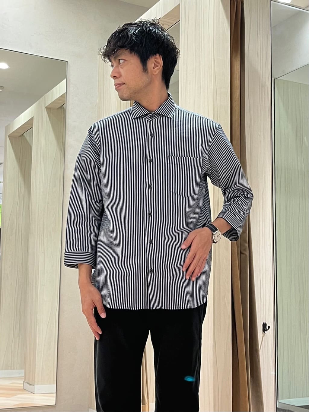 URAさんの「TAKEO KIKUCHI｜【抗菌防臭／5サイズ展開】ハイゲージポンチ Tシャツ」を使ったコーディネート