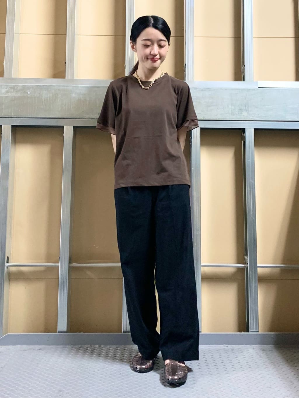 sahoさんの「THE SHOP TK｜【ひんやり/UV/洗濯機OK】袖シアーTシャツ」を使ったコーディネート