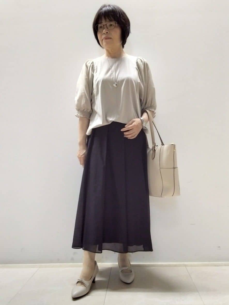 tokuさんの「Reflect｜【マシンウォッシュ可／セットアップ可】シアーボックスタックプリーツスカート」を使ったコーディネート