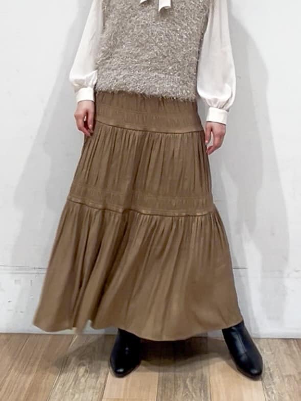 山さんさんの「grove｜シアーストライプボウタイブラウス」を使ったコーディネート