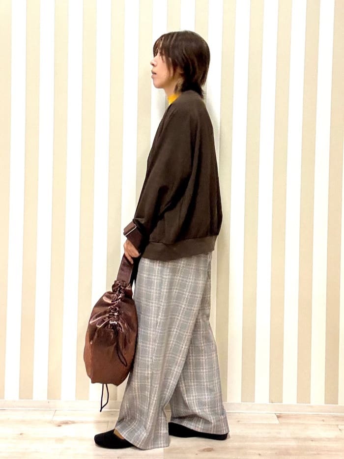 pieceさんの「SHOO･LA･RUE｜【洗濯機可/S-LL】さっと羽織れる 軽量リブブルゾン」を使ったコーディネート
