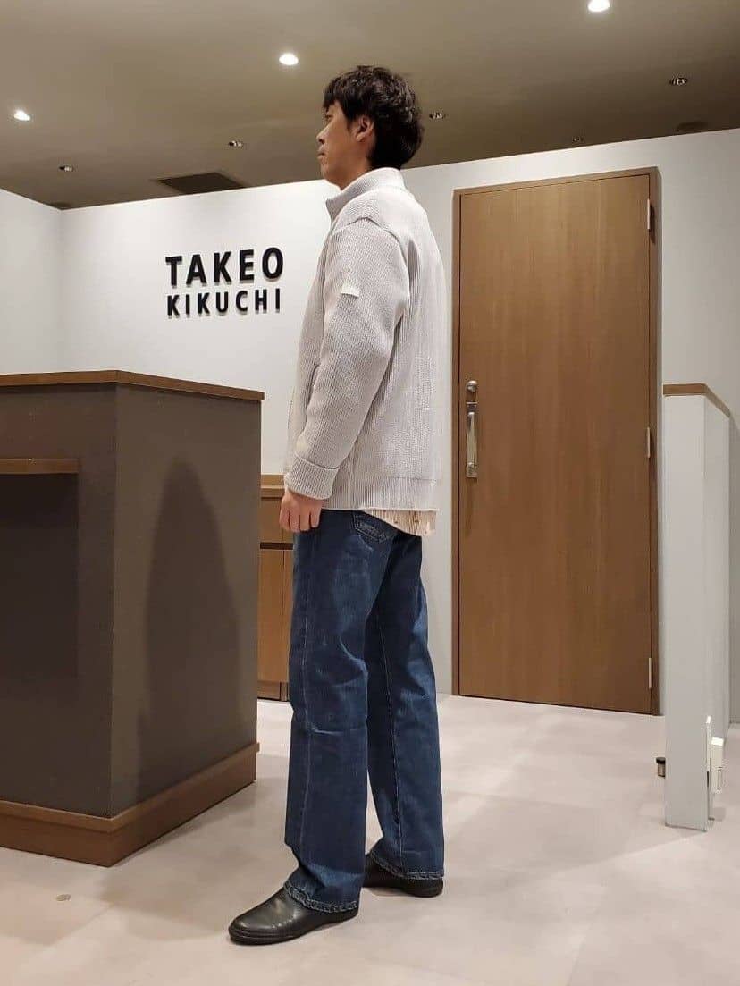 ishidaさんの「TAKEO KIKUCHI｜ハットモチーフ ジャカード ストライプ シャツ」を使ったコーディネート