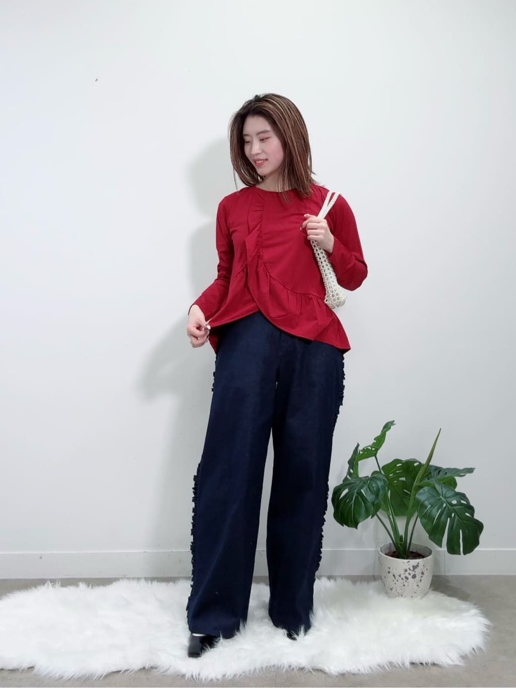 Suma Una本部スタッフさんの「SunaUna｜【COLLECTION LINE】フリルデニム」を使ったコーディネート