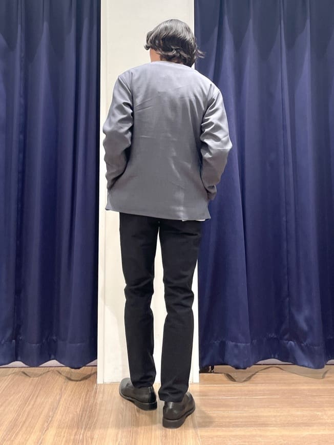 Tightさんの「THE SHOP TK｜【オールシーズン穿ける！】7DAYSストレッチへリンボンパンツ　ON&hArr;OFF兼用」を使ったコーディネート