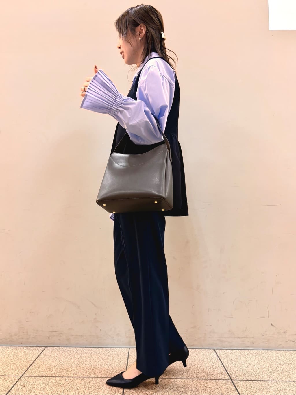 HaNeさんの「THE SHOP TK｜◆【汚れ＆シワが付きにくい/セレモニー/通勤】ダブルクロスジレ/洗濯機OK」を使ったコーディネート