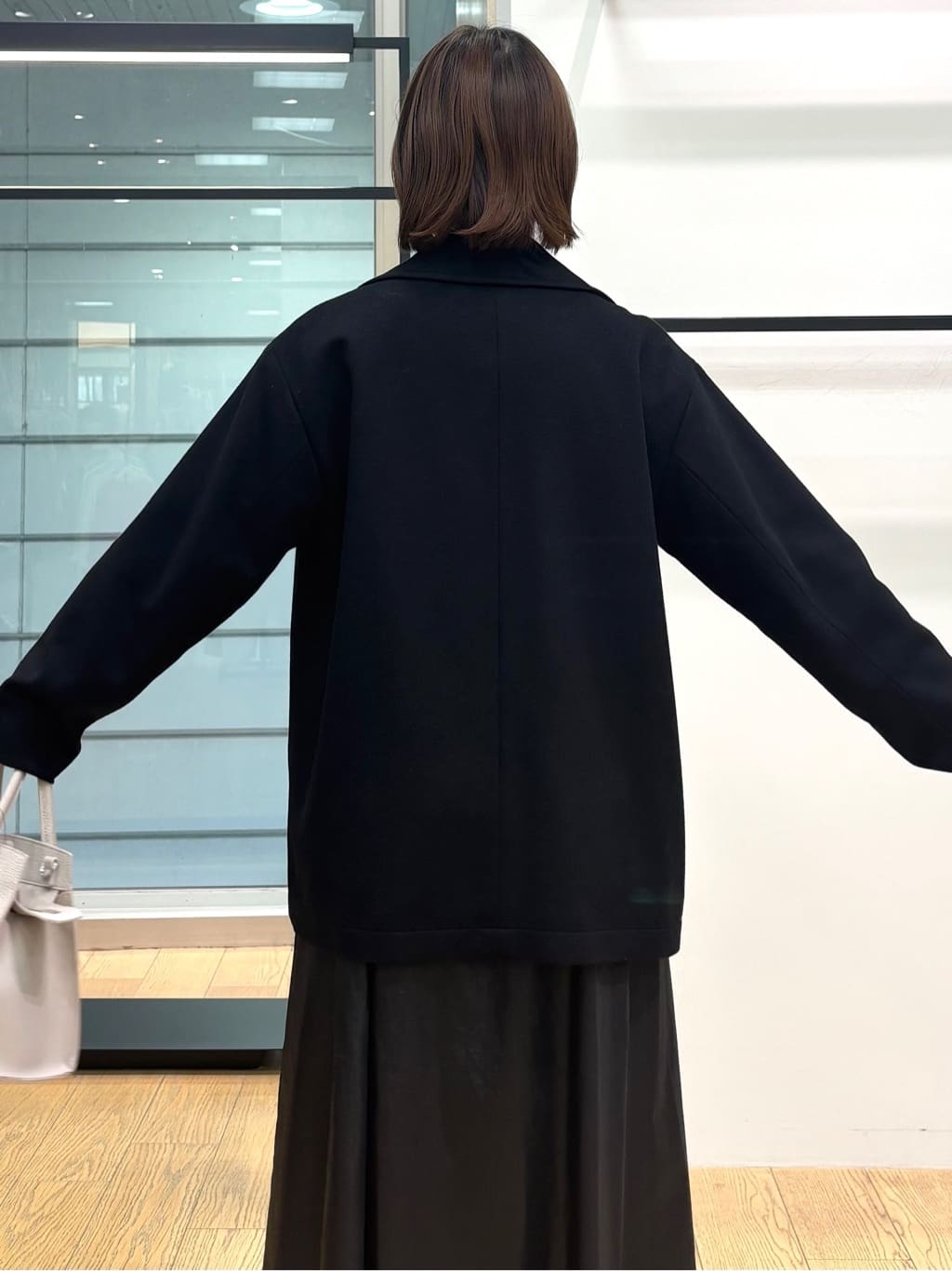 asamiさんの「INDIVI｜【洗える／ラメ／意匠感】ミックスブークレニット」を使ったコーディネート