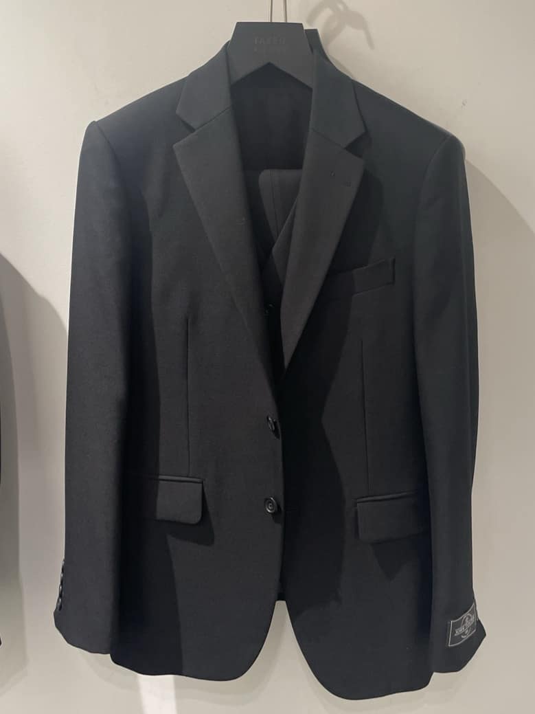 Tightさんの「TAKEO KIKUCHI｜【Made in JAPAN】矢絣（やがすり）シルクネクタイ」を使ったコーディネート