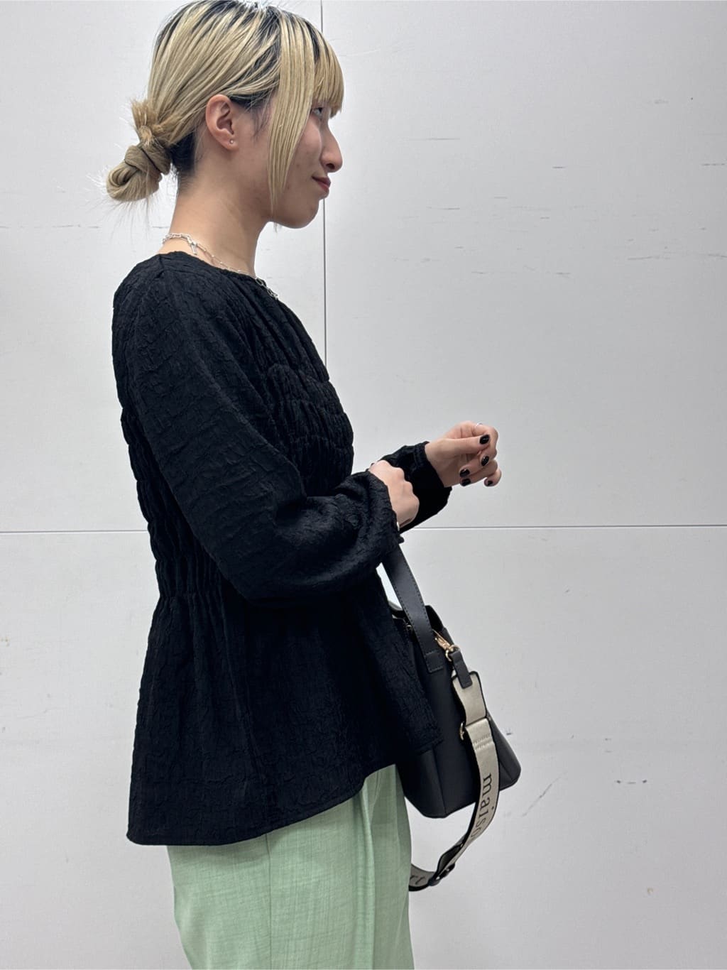 omaさんの「THE SHOP TK｜◆【CAVIAN】ベーシックテーパードパンツ/洗濯機OK」を使ったコーディネート