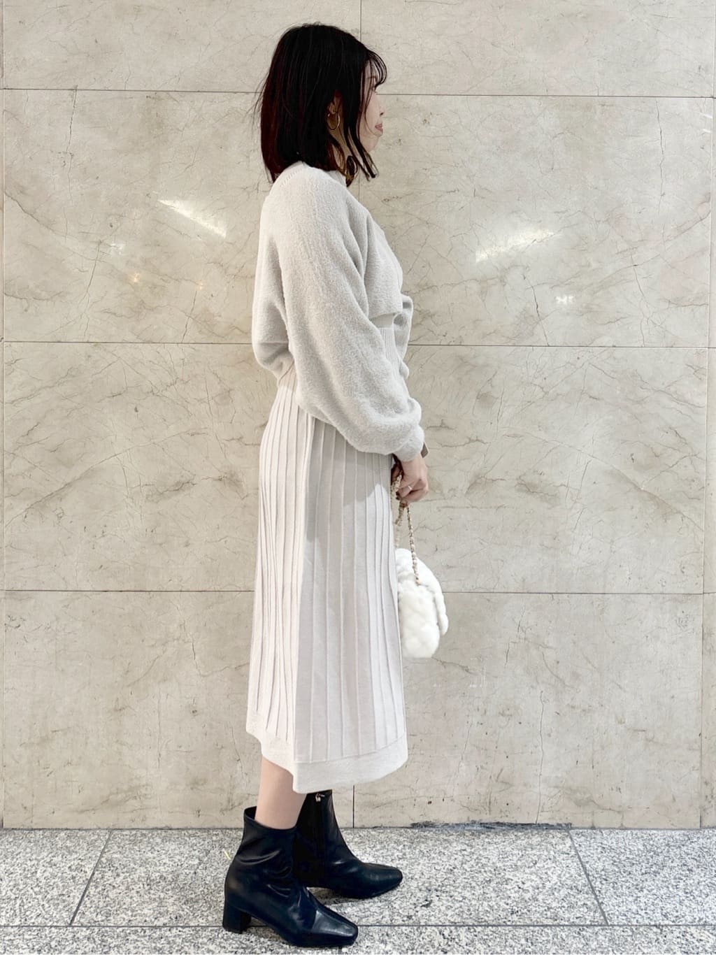 このかさんの「index｜ラメフェザープルオーバーセット ニットワンピース【洗濯機OK】《XS～LL》」を使ったコーディネート