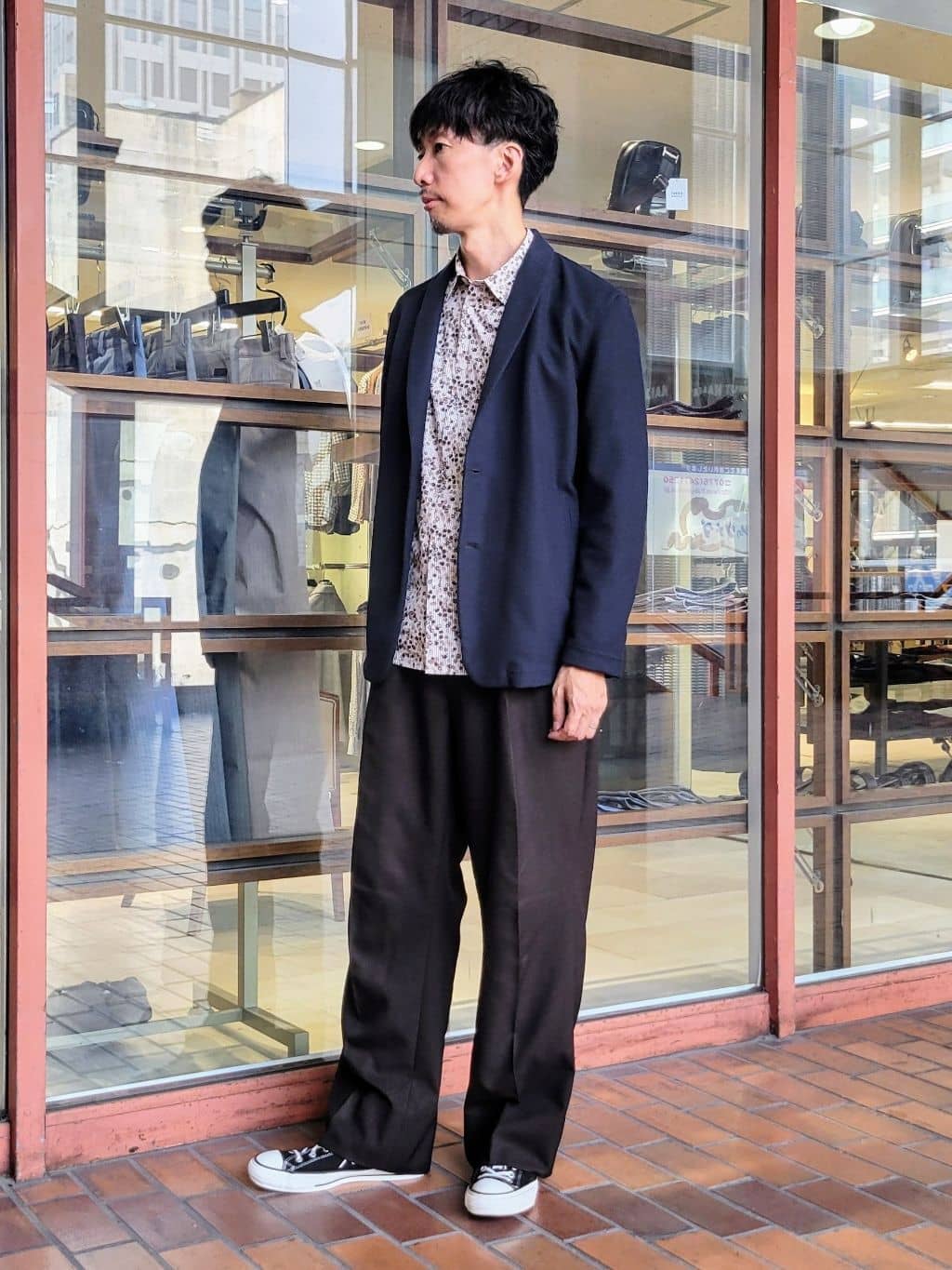 piroyaさんの「TAKEO KIKUCHI｜【尾州織】ショールカラー カーディガン」を使ったコーディネート