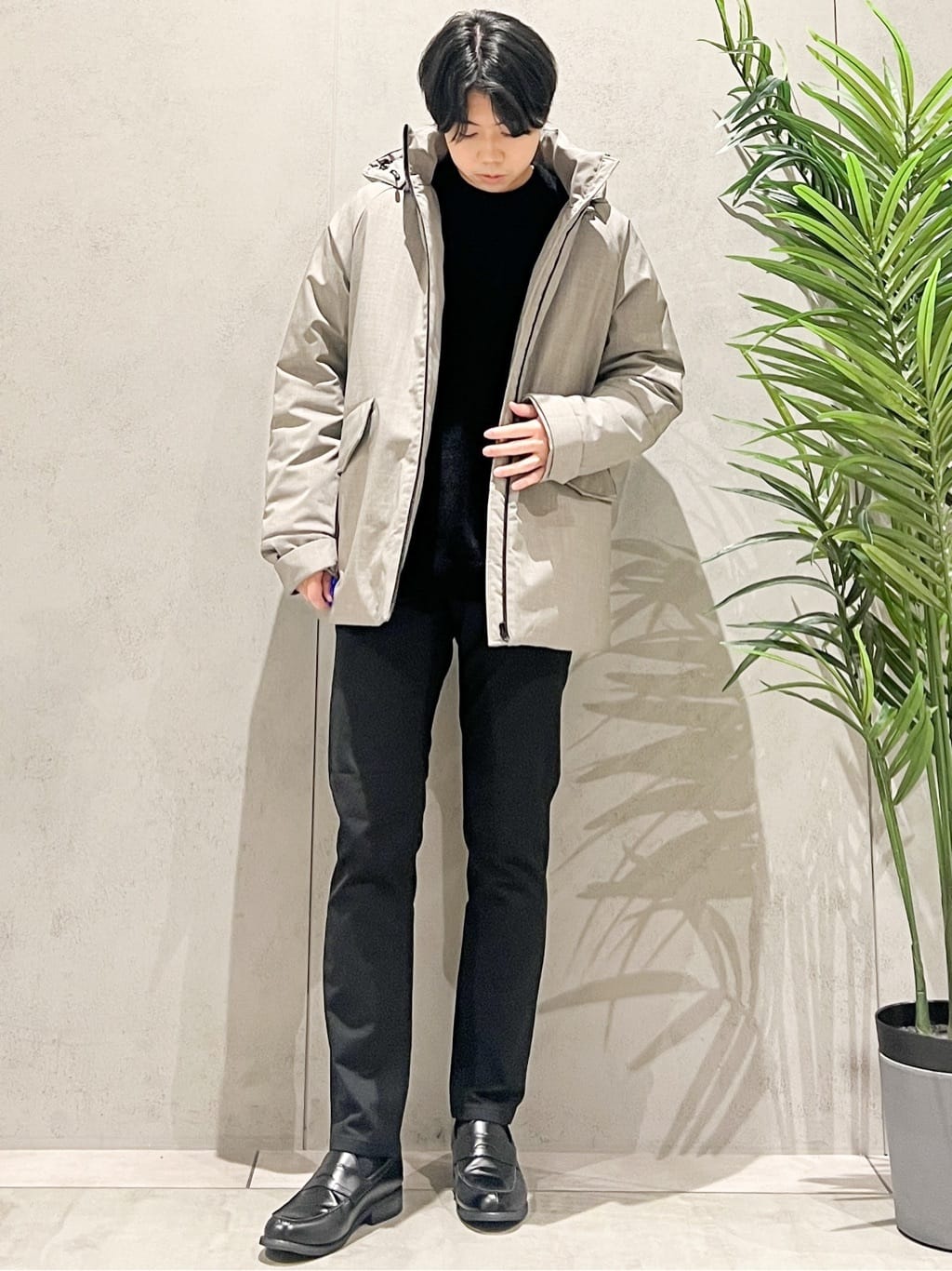 SHI-MAさんの「THE SHOP TK｜【軽くて、暖かい】SORONA／ソロナ 中綿ブルゾン 防風/軽量/洗濯機OK/フード脱着可」を使ったコーディネート