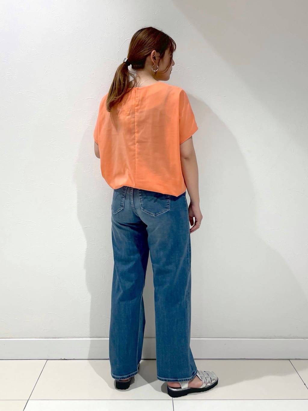YUUKIさんの「INDIVI｜◆【通気性◎撥水／接触冷感／UVケア】ドルマンスリーブブラウス」を使ったコーディネート
