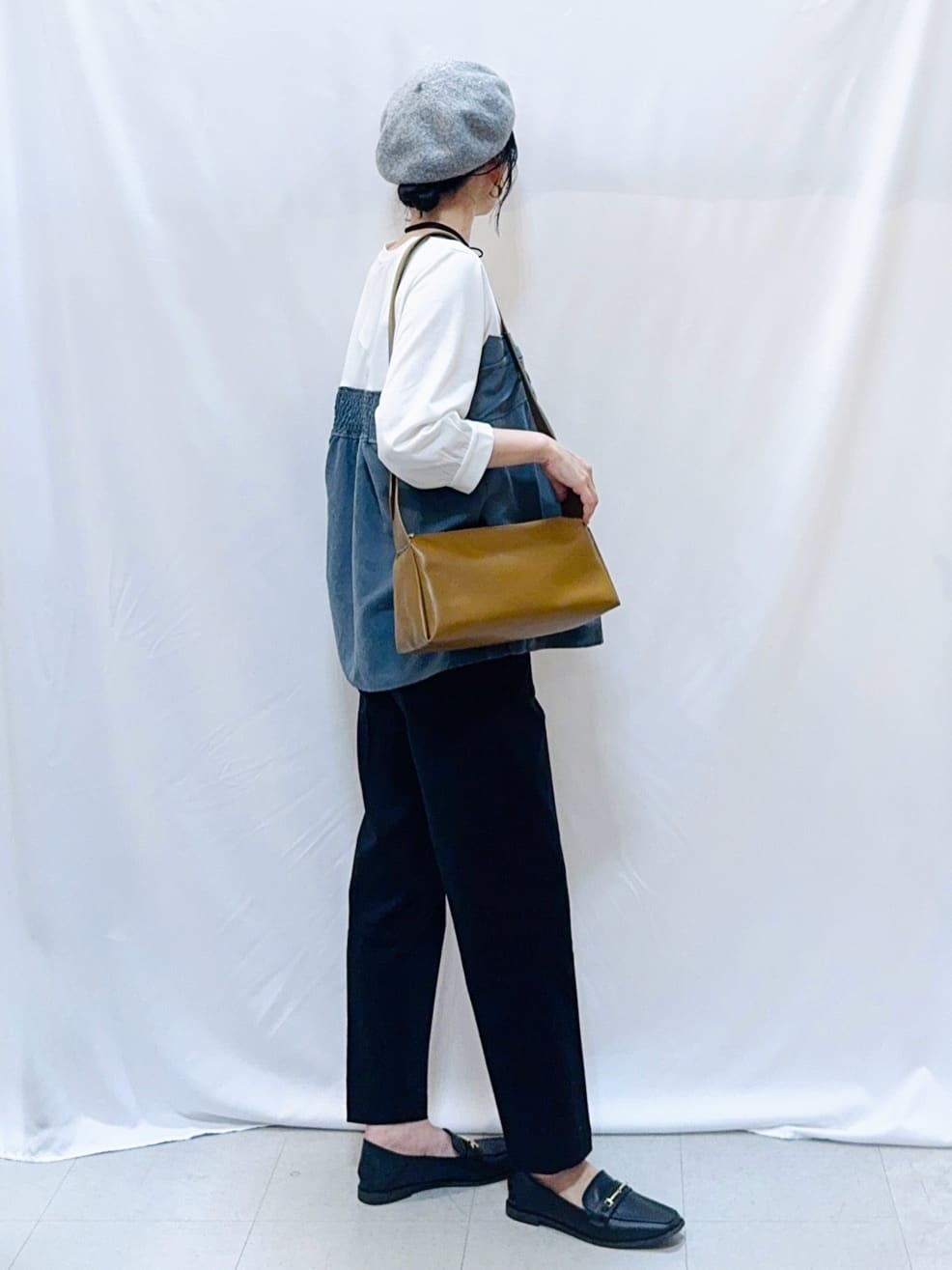 𝐇𝐢𝐫𝐨𝐦𝐢さんの「SHOO･LA･RUE｜気になるウエストもさり気なくカバー リボン風ドッキングトップス」を使ったコーディネート