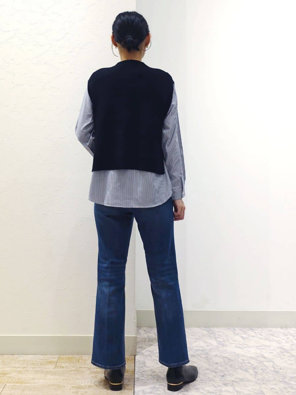 ケイさんの「grove｜ニットベスト&times;シャツセット」を使ったコーディネート