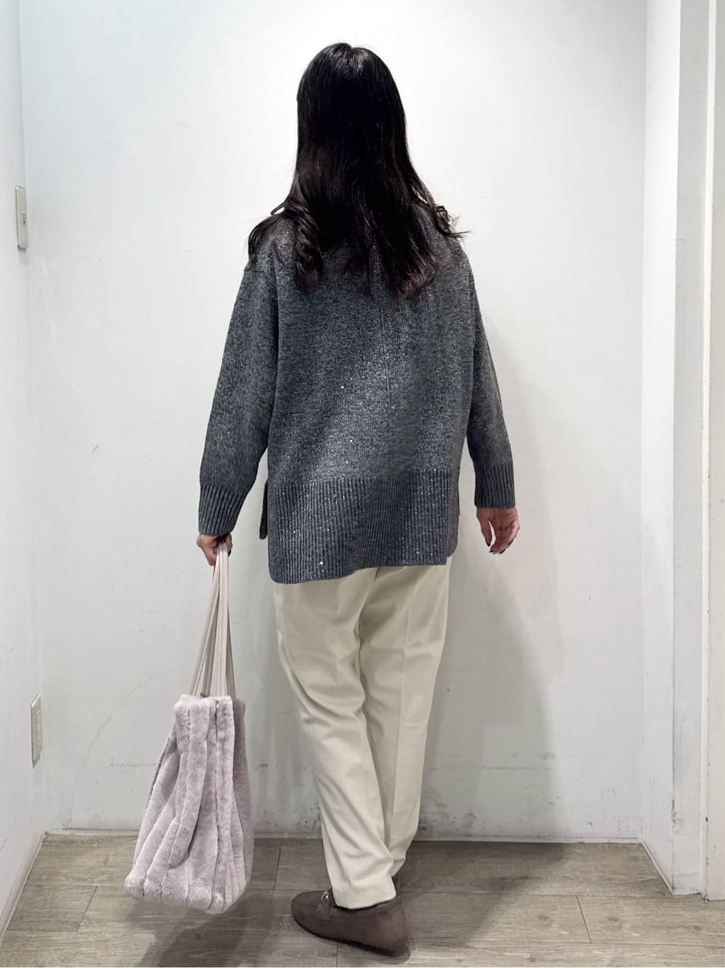 yuicciさんの「OPAQUE.CLIP｜ウォームタッチ テーパードパンツ【洗濯機洗OK／ストレッチ】」を使ったコーディネート