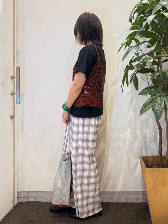 misakiさんの「SHOO･LA･RUE｜【2点セット/ひんやり】レースビスチェ＋Tシャツ」を使ったコーディネート