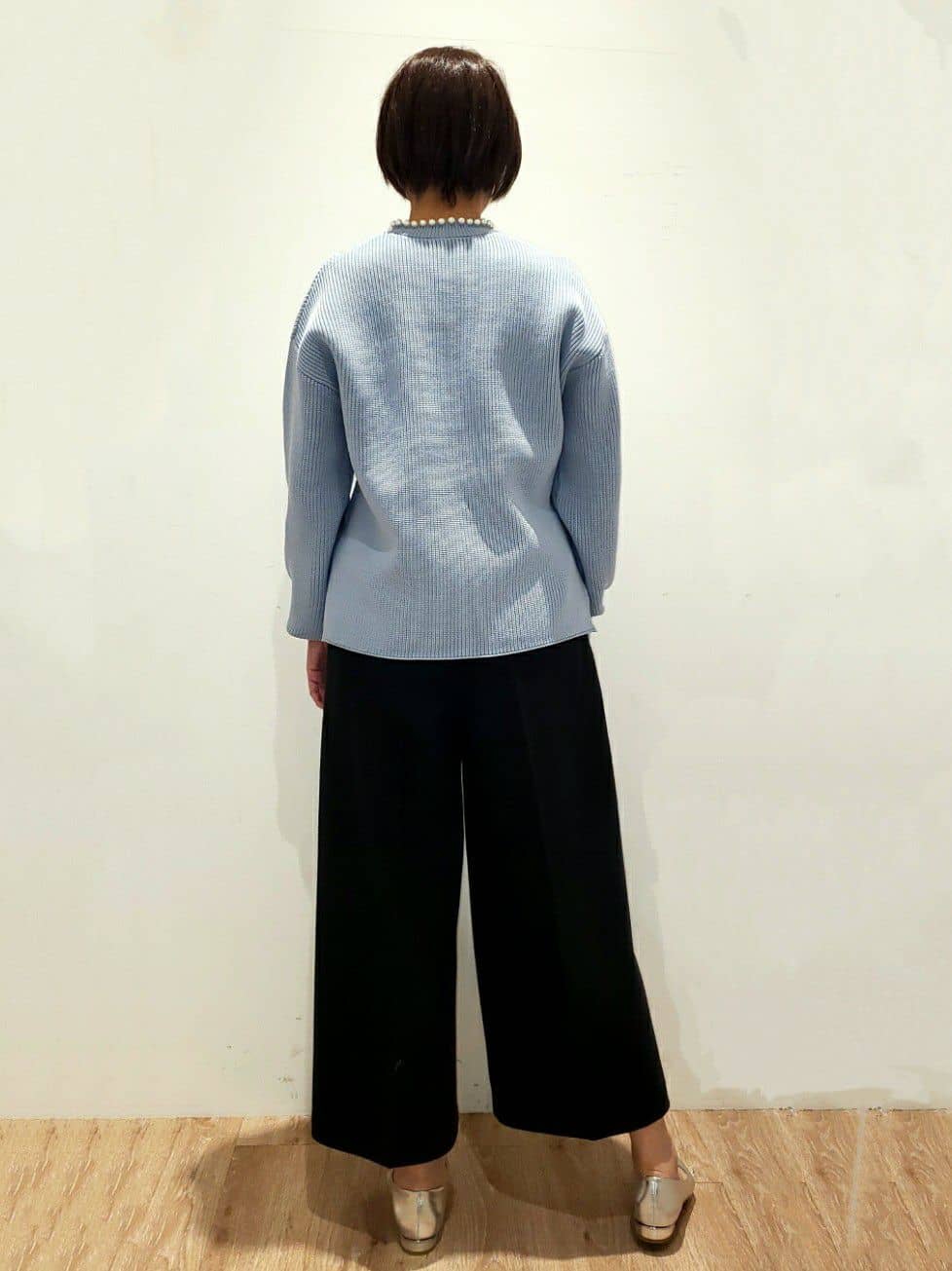 SHIMAKOさんの「OPAQUE.CLIP｜◆ウールライクストレッチ ワイドクロップドパンツ【洗濯機洗い可】」を使ったコーディネート