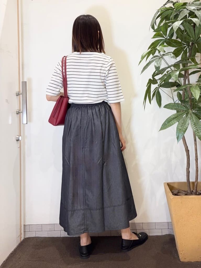 宗形さんの「SHOO･LA･RUE｜【S-LL】女性らしさ漂うハートネック テレコ5分袖トップス」を使ったコーディネート