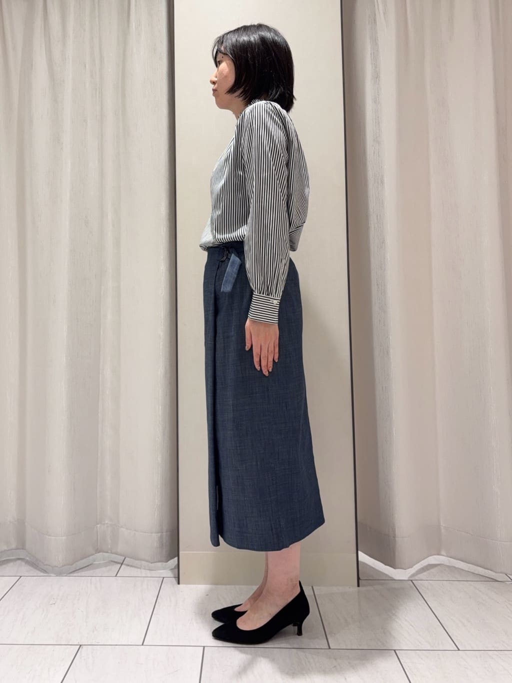 わたなべさんの「UNTITLED｜◆【コットン100/洗える】シャーリングフリルネックブラウス」を使ったコーディネート
