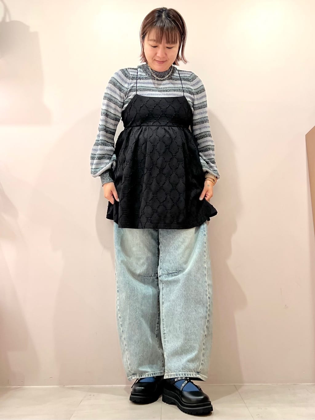 TAKAさんの「ESPERANZA｜グロメットクロスストラップスニーカー」を使ったコーディネート