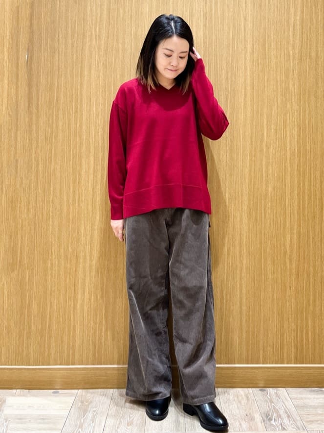 aさんの「OPAQUE.CLIP｜Vネックニット／エクストラファインメリノウール【THEシリーズ／洗濯機OK】」を使ったコーディネート