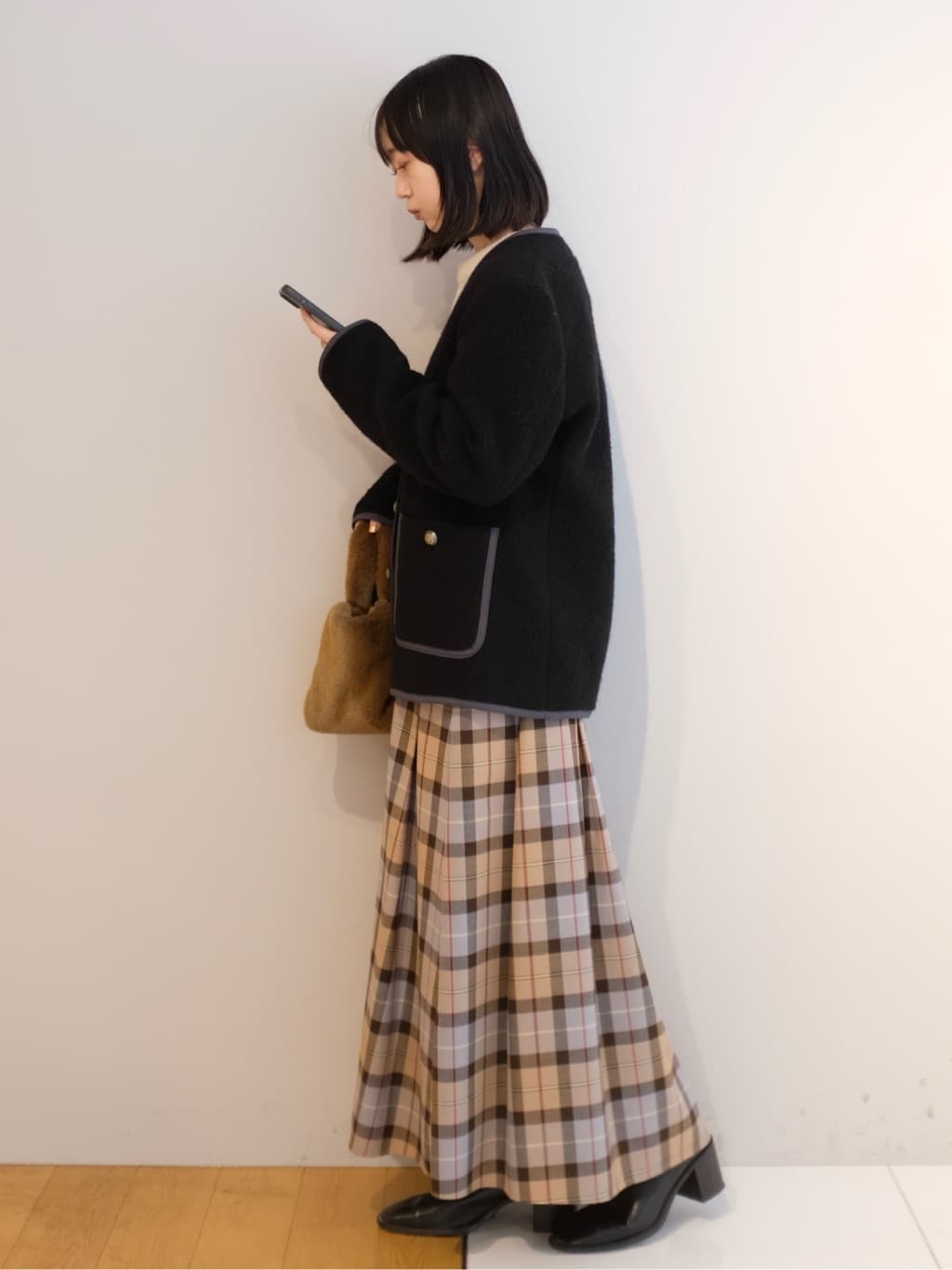 Kishimotoさんの「DRESSTERIOR｜◆チェックタックソフトプリーツスカート」を使ったコーディネート