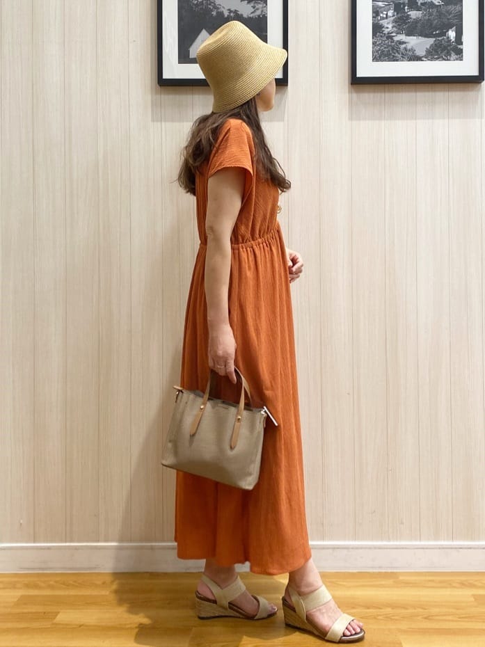 natsuさんの「SHOO･LA･RUE｜【前後2WAY】さらりと大人上品に 楊柳フレンチワンピース」を使ったコーディネート
