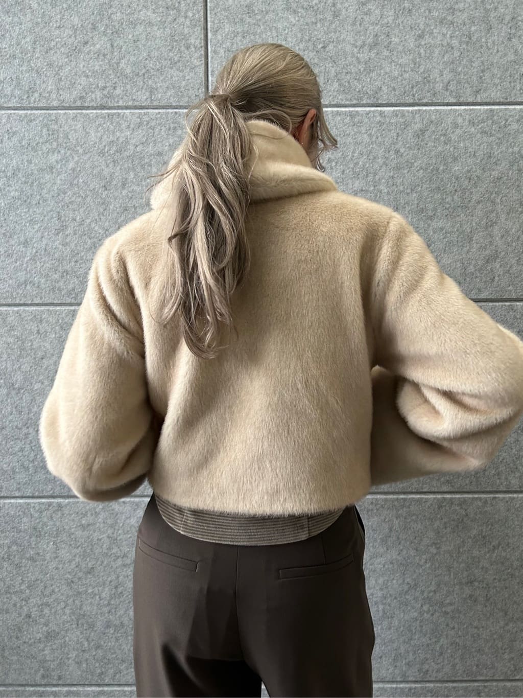 honoka Aさんの「CODE A｜velour square puff top」を使ったコーディネート