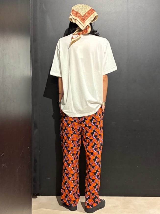 538961276さんの「THE SHOP TK｜リサイクルアート半袖Tシャツ【接触冷感/洗濯機OK】」を使ったコーディネート