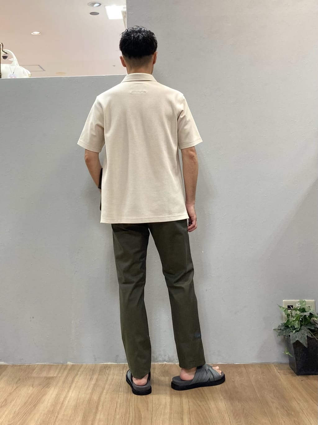 シュンさんの「TAKEO KIKUCHI｜【抗菌防臭／9色5サイズ展開】ハニカムメランジ ポロシャツ」を使ったコーディネート