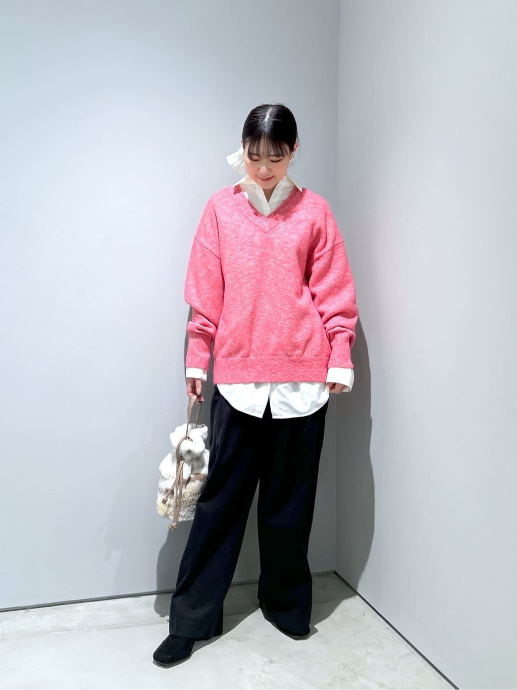 Renoさんの「INDIVI｜【再入荷】レイヤーネックメランジラメニット」を使ったコーディネート